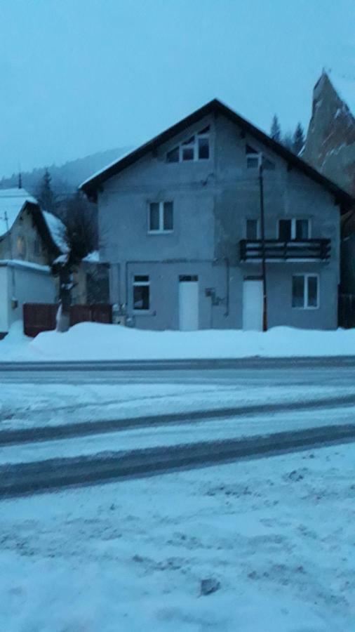 Casa Centrala Azuga Zewnętrze zdjęcie